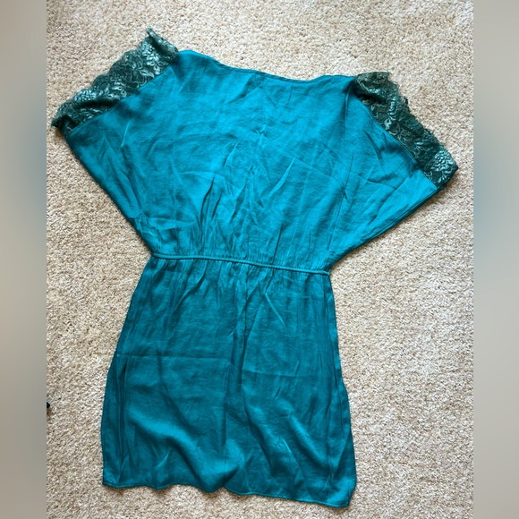 Glam Dress Size Small - Picture 3 of 5